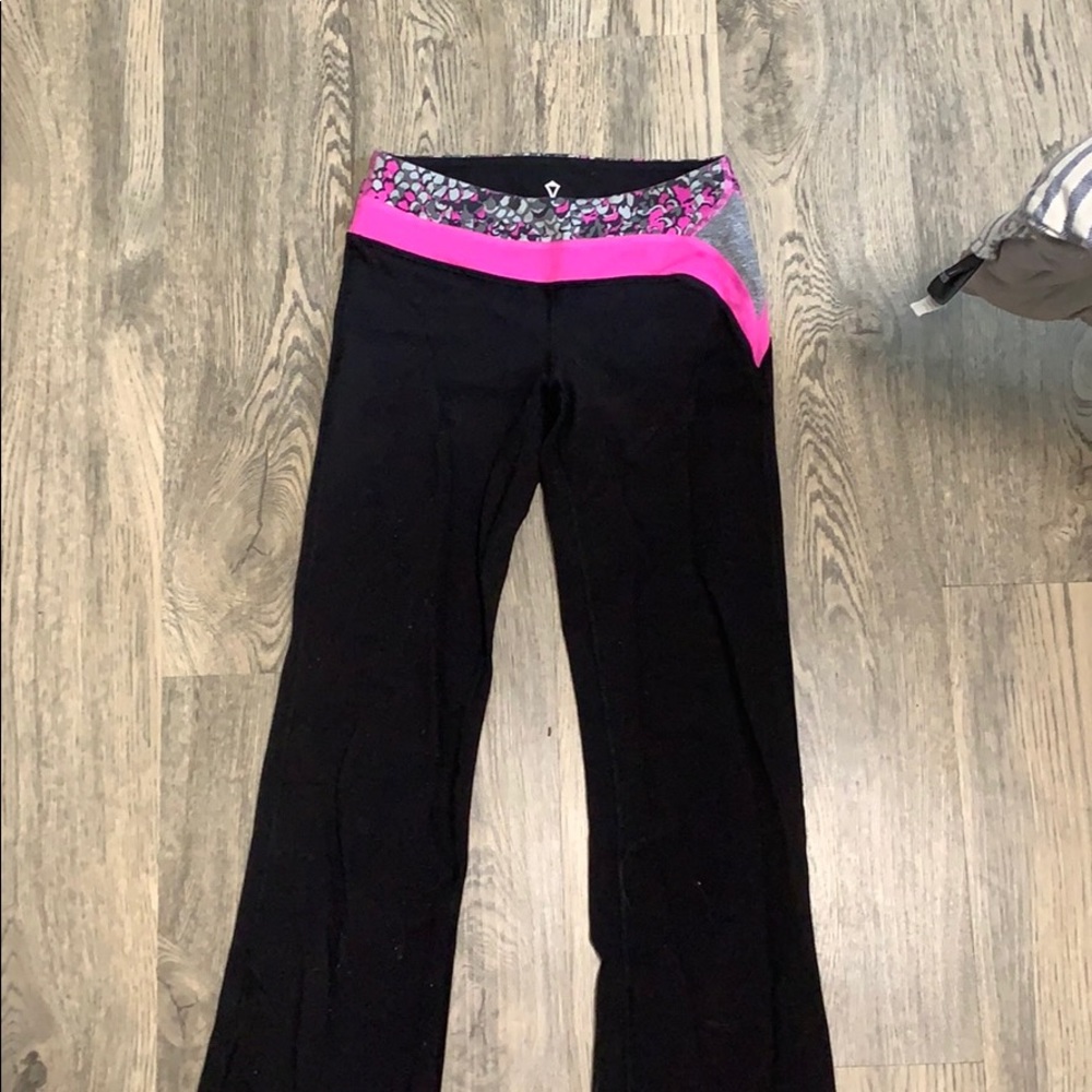 Ivivva pants